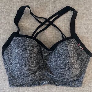 Victoria’s Secret VSX Crossback Sports Bra 32DD